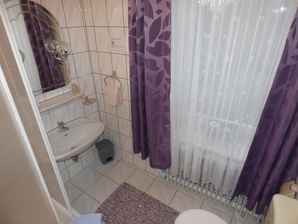 Hotel Diele Detmold Quarto foto